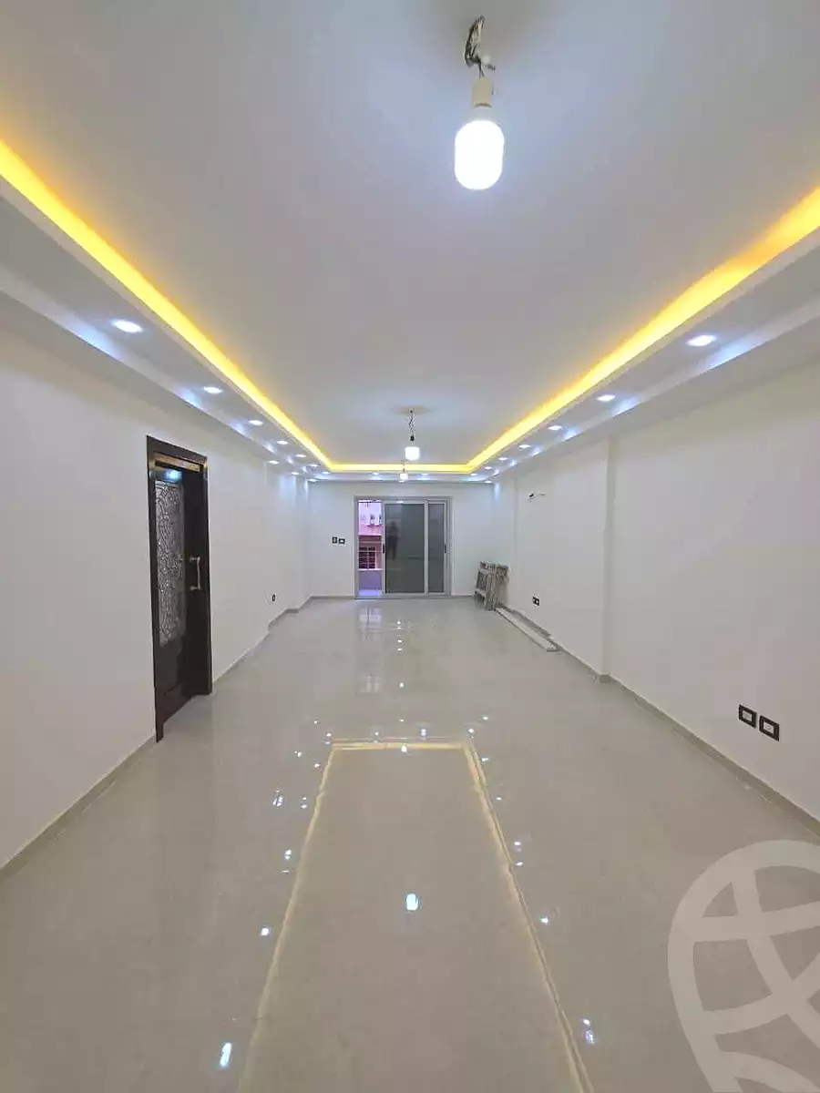 https://aqarmap.com.eg/ar/listing/7312595-for-sale-alexandria-stanley-abd-el-aziz-fahmy-st