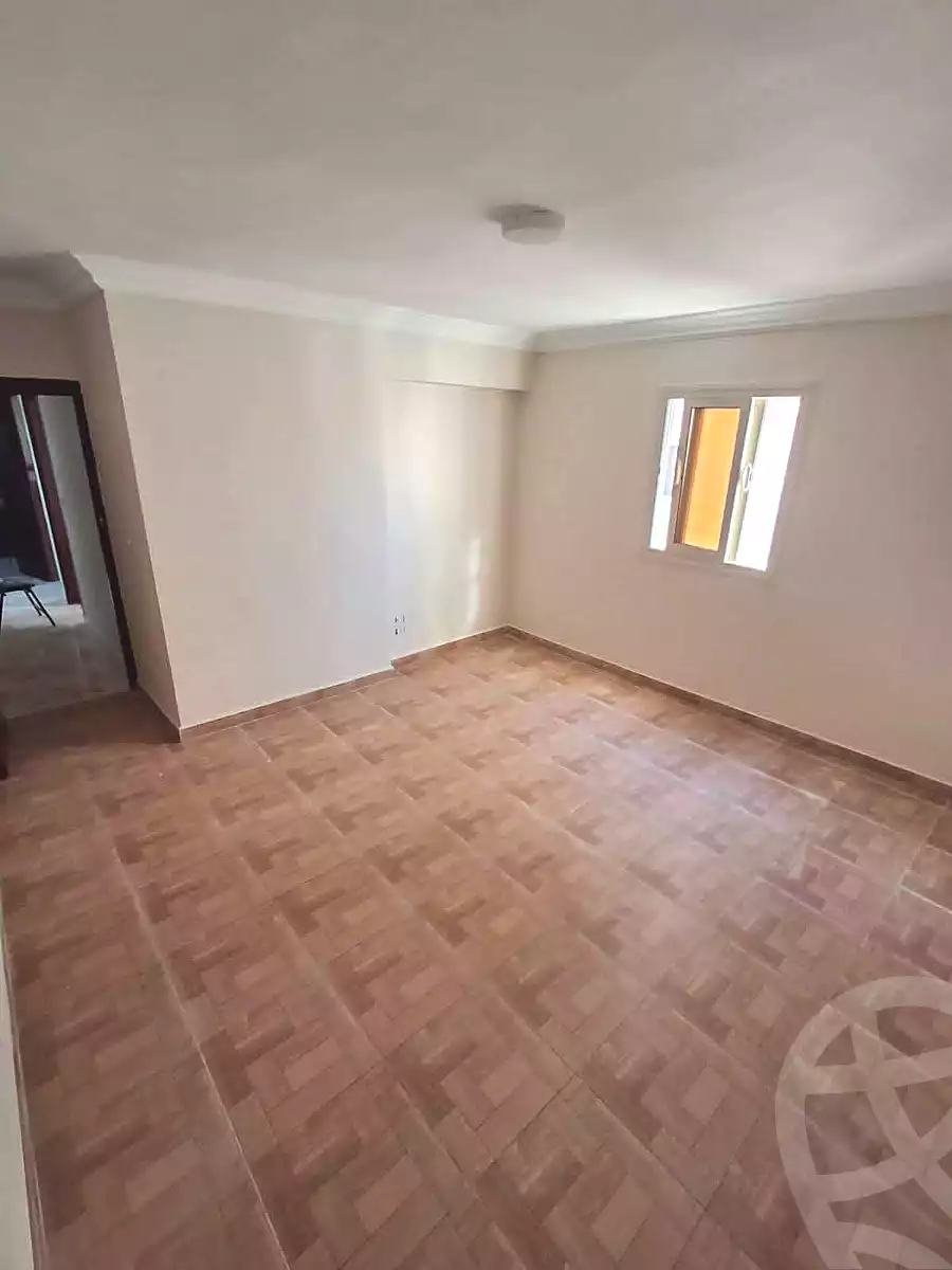 https://aqarmap.com.eg/en/listing/7312614-for-sale-alexandria-el-asafra-hasan-kamel-st