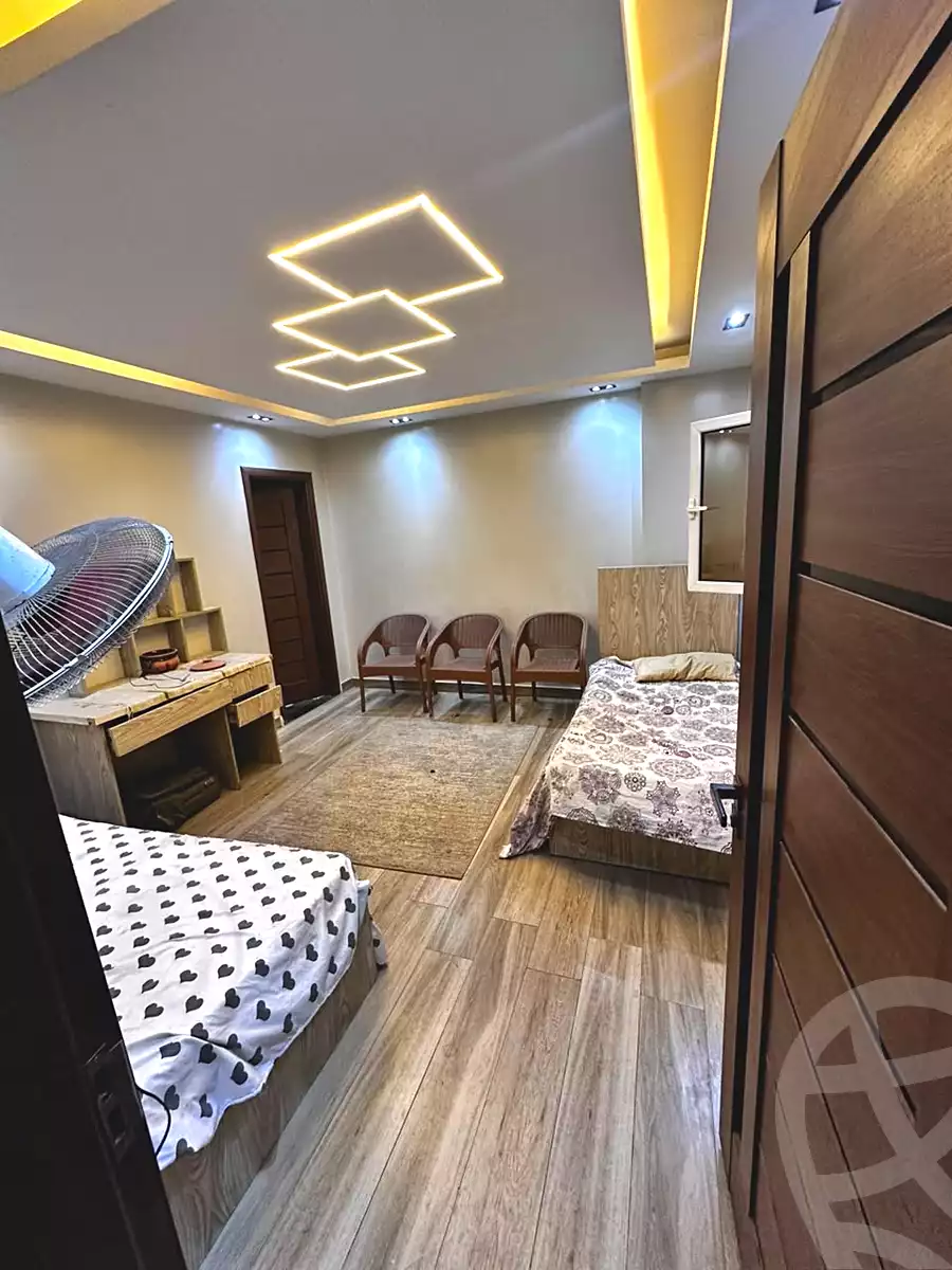 https://aqarmap.com.eg/en/listing/7312638-for-sale-cairo-el-haram-el-lebeny-soltan-khattab-st