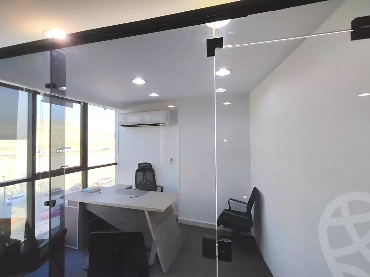 https://aqarmap.com.eg/ar/listing/7312662-for-rent-cairo-el-maadi-compounds-rayhanah-plaza