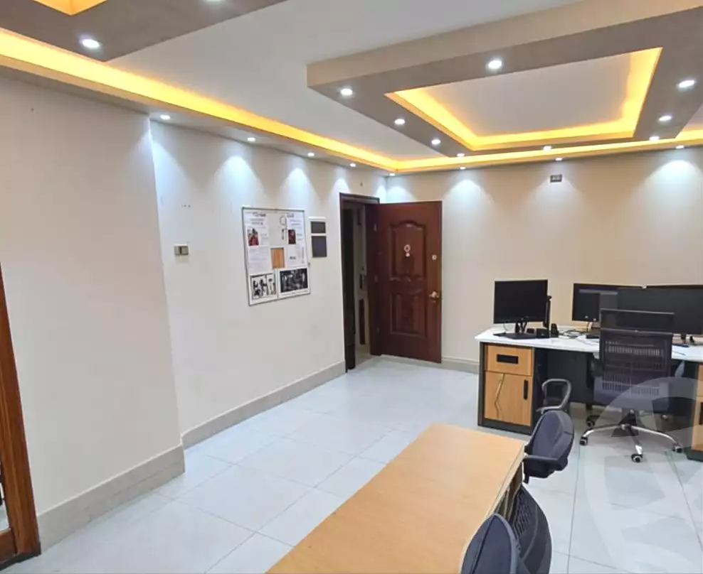 https://aqarmap.com.eg/ar/listing/7312726-for-sale-alexandria-moharram-bey-grin-st