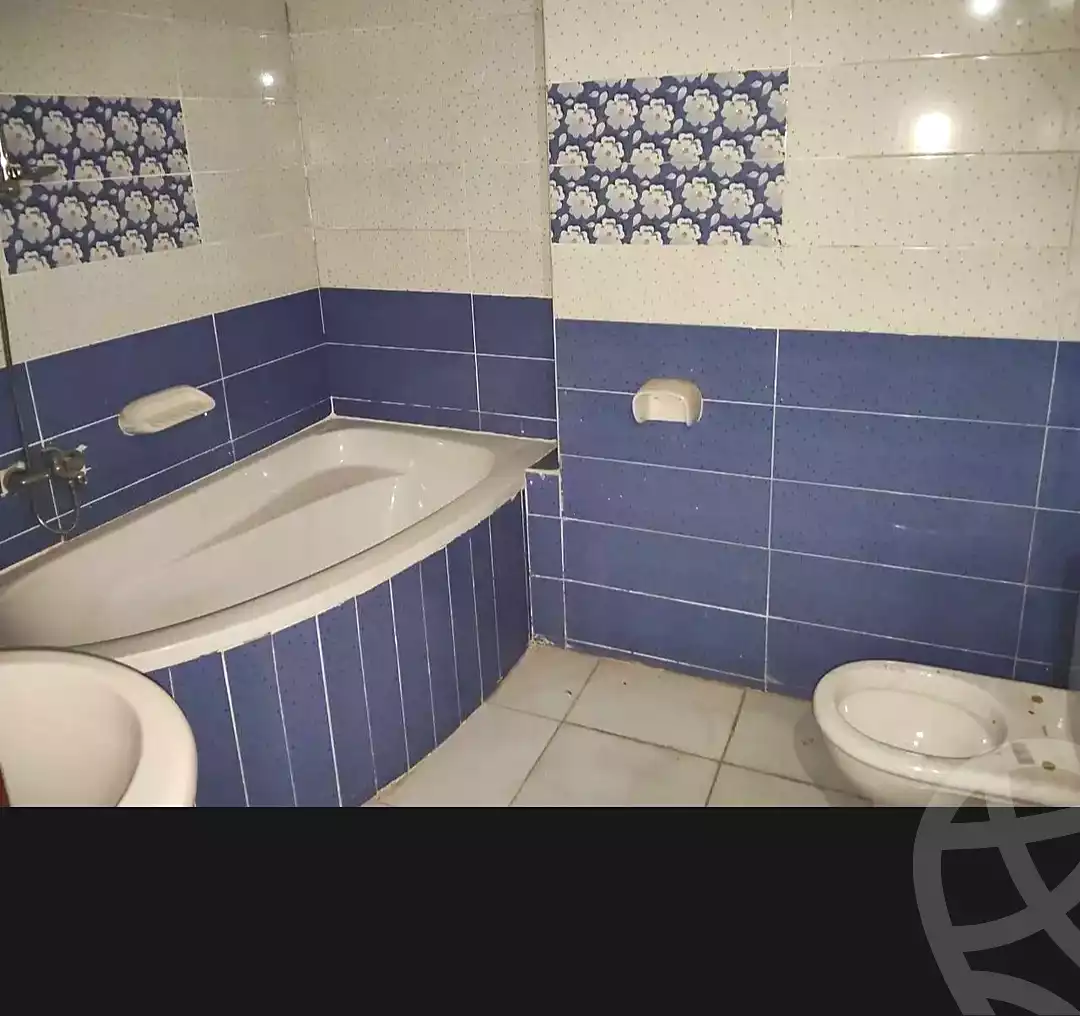 https://aqarmap.com.eg/ar/listing/7312805-for-sale-alexandria-sydy-bshr-sydy-bshr-bhry-shr-khld-bn-lwlyd