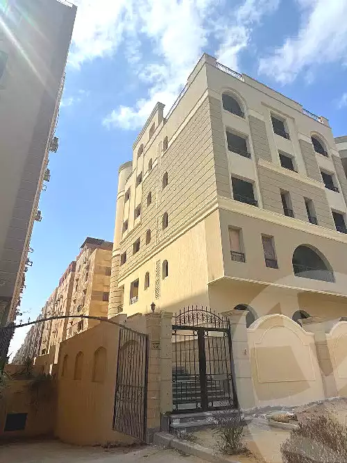 https://aqarmap.com.eg/ar/listing/7312951-for-sale-cairo-new-cairo-el-narges-el-narges-omarat-street-79