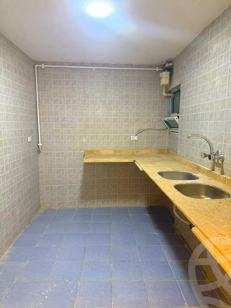 https://aqarmap.com.eg/ar/listing/7308525-for-sale-alexandria-sydy-bshr-sydy-bshr-bhry-shr-khld-bn-lwlyd