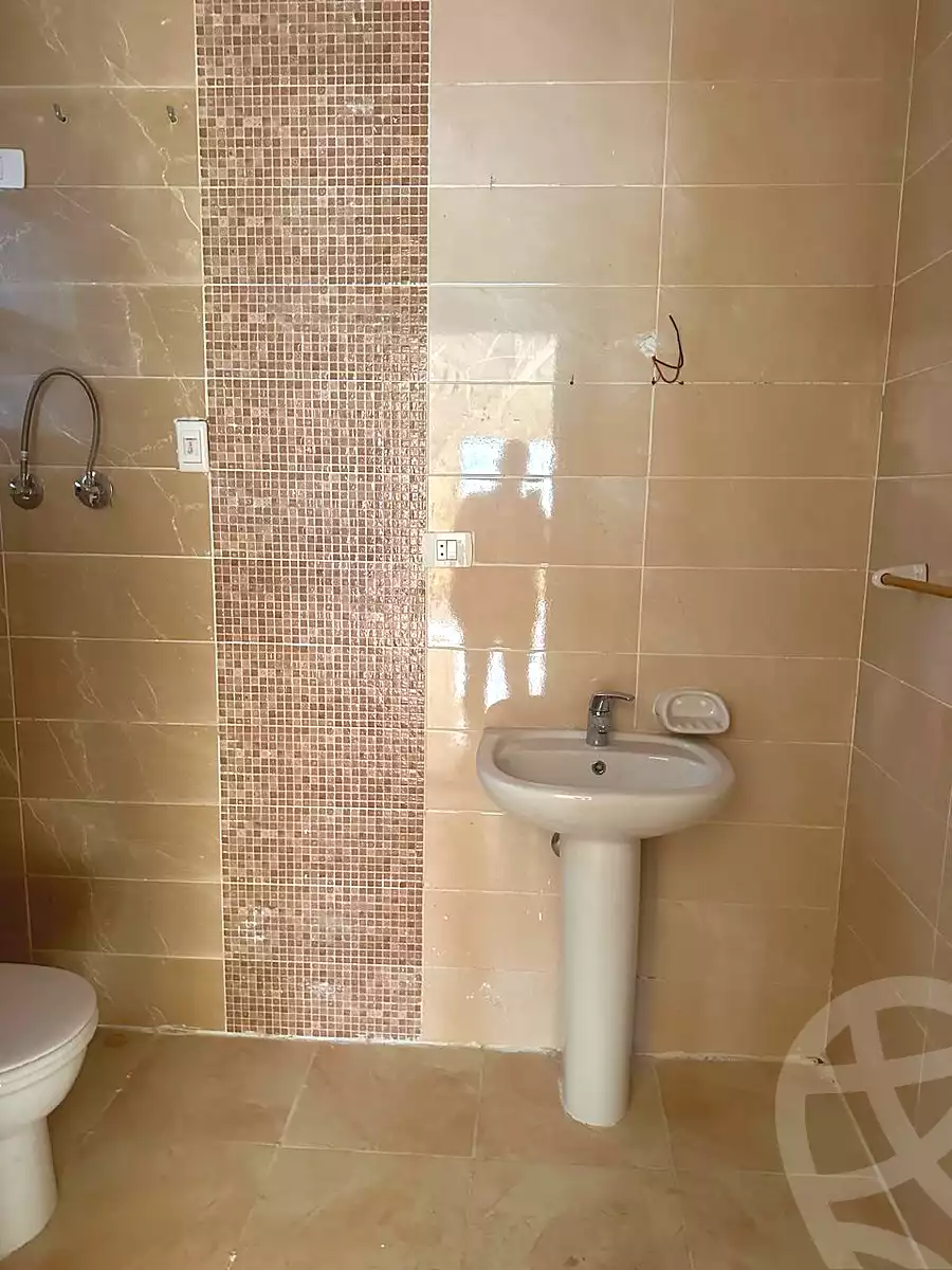 https://aqarmap.com.eg/ar/listing/7313525-for-sale-cairo-new-cairo-compounds-dar-misr-el-koronfel