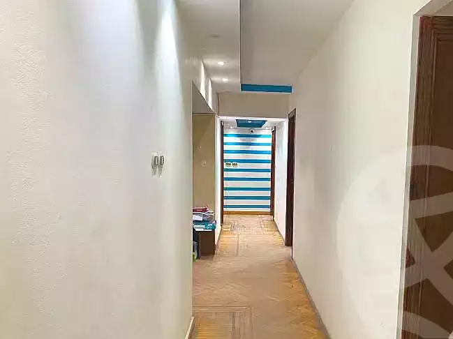 https://aqarmap.com.eg/en/listing/7313899-for-rent-alexandria-lauran