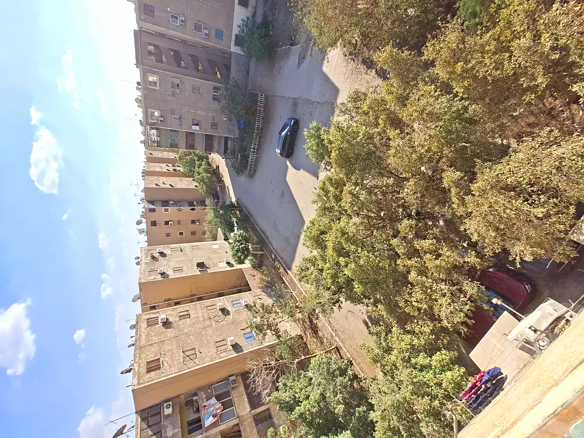 https://aqarmap.com.eg/ar/listing/7314008-for-sale-cairo-madinat-el-salam-100-st