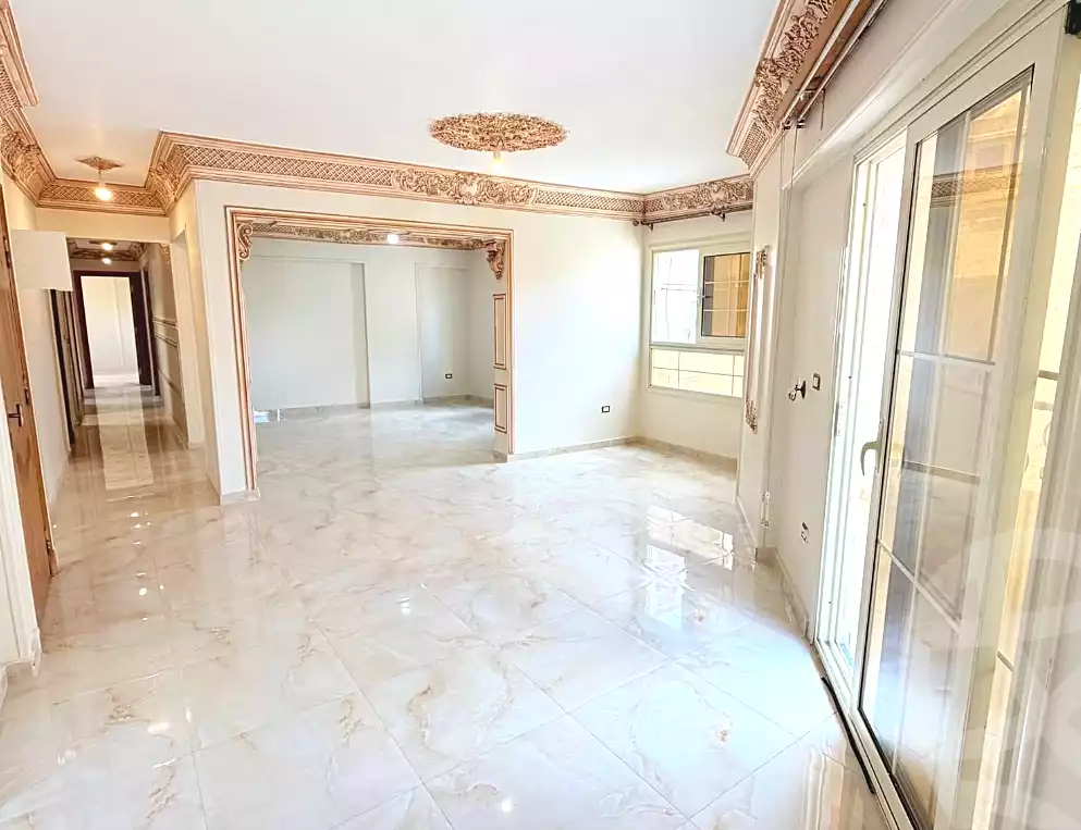 https://aqarmap.com.eg/ar/listing/7314959-for-rent-alexandria-ganaklis
