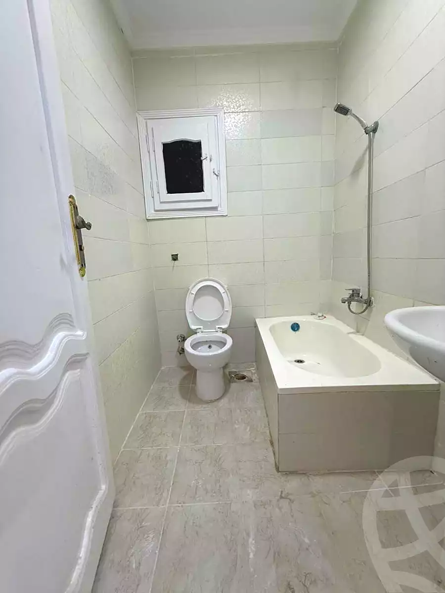 https://aqarmap.com.eg/en/listing/7315000-for-sale-alexandria-al-agamy-shataa-el-nakheel