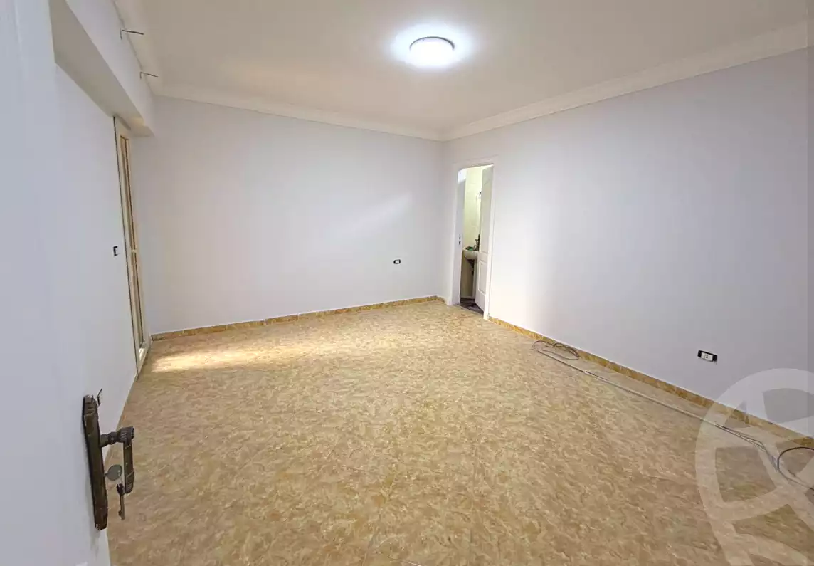 https://aqarmap.com.eg/en/listing/7315106-for-sale-alexandria-el-montazah-compounds-in-el-montazah-flwrns-myj-mwl-mrsyly-jrwb