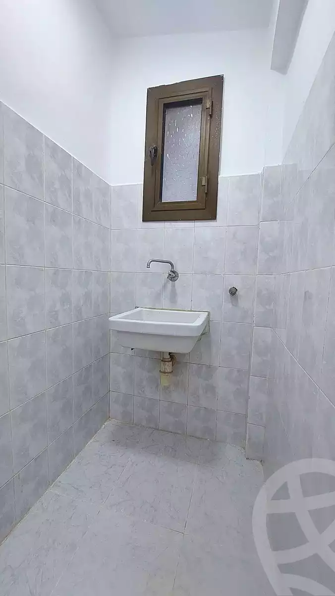 https://aqarmap.com.eg/ar/listing/7315629-for-sale-alexandria-al-agamy-shataa-el-nakheel
