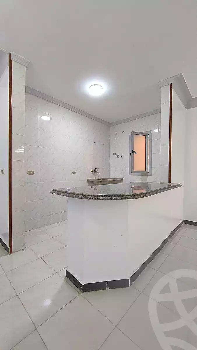 https://aqarmap.com.eg/ar/listing/7315645-for-sale-alexandria-al-agamy-shataa-el-nakheel