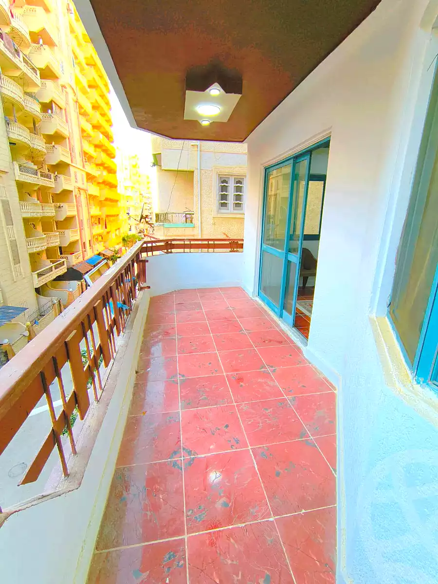 https://aqarmap.com.eg/ar/listing/7315775-for-sale-alexandria-al-agamy-shataa-el-nakheel