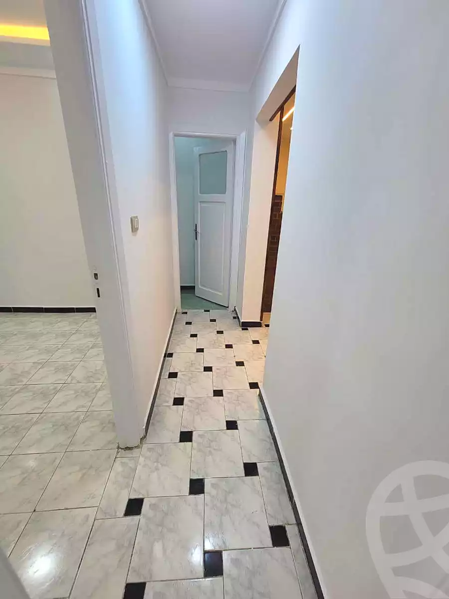 https://aqarmap.com.eg/ar/listing/7315806-for-sale-alexandria-al-agamy-shataa-el-nakheel