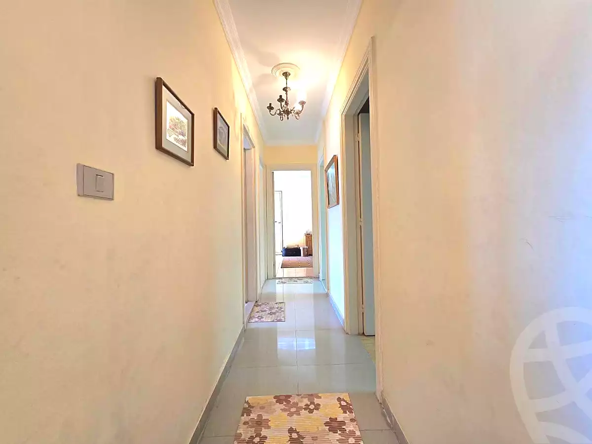 https://aqarmap.com.eg/en/listing/7315888-for-sale-alexandria-el-montazah
