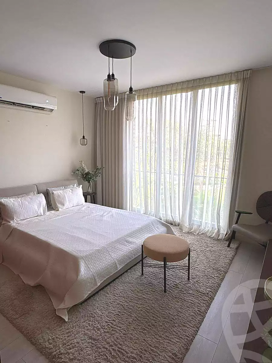 https://aqarmap.com.eg/ar/listing/7316090-for-sale-cairo-new-cairo-compounds-mountain-view1-1-compound