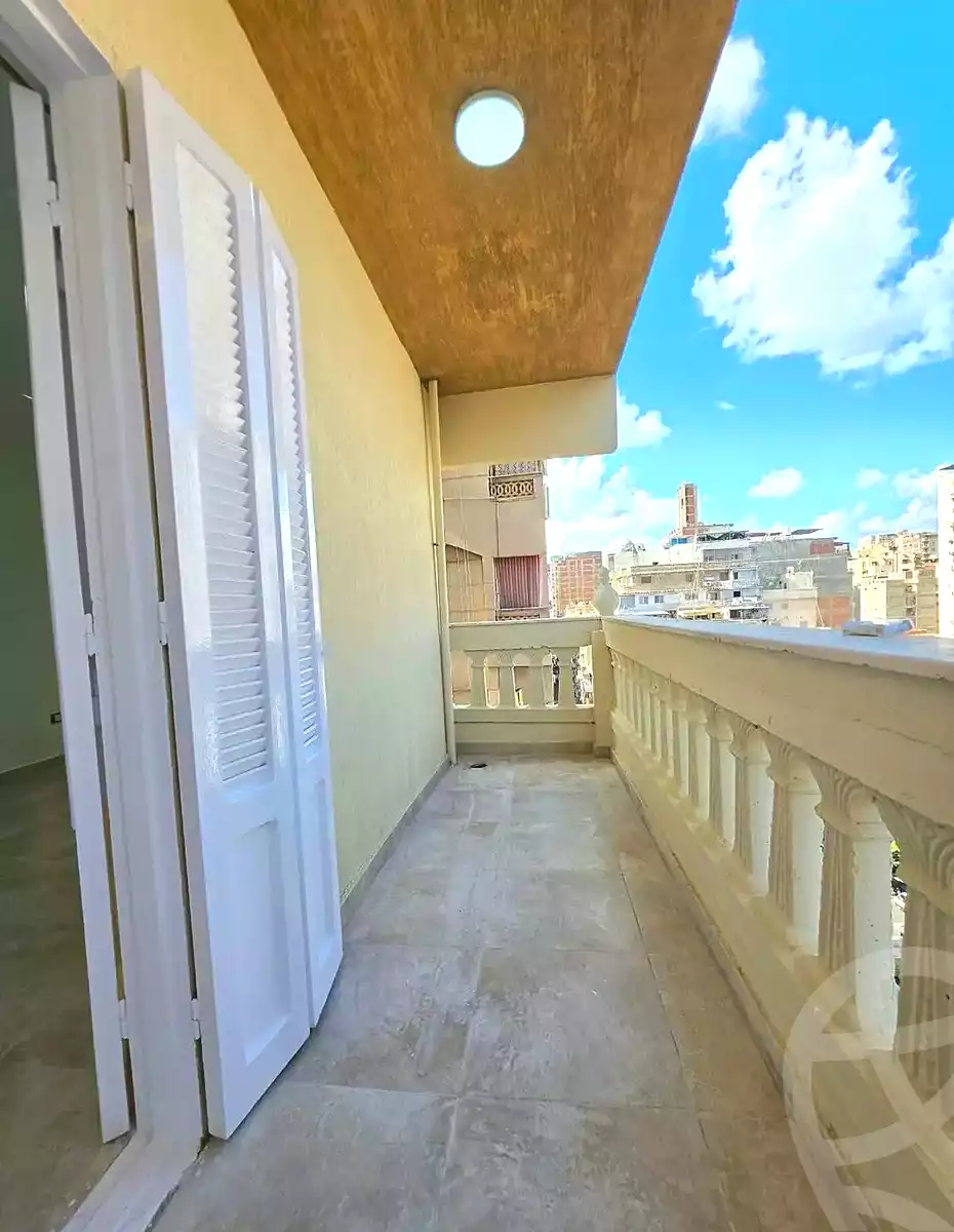 https://aqarmap.com.eg/ar/listing/7316165-for-sale-alexandria-sydy-bshr-sydy-bshr-bhry-gamal-abd-el-nasir-st