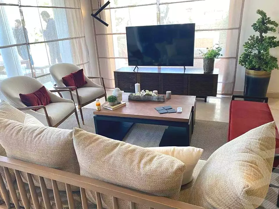 https://aqarmap.com.eg/ar/listing/7316283-for-sale-cairo-new-cairo-compounds-mountain-view1-1-compound