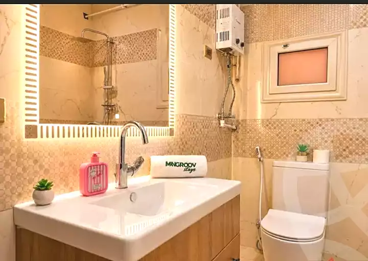 https://aqarmap.com.eg/ar/listing/7314177-for-rent-cairo-new-cairo-compounds-mountain-view-hyde-park