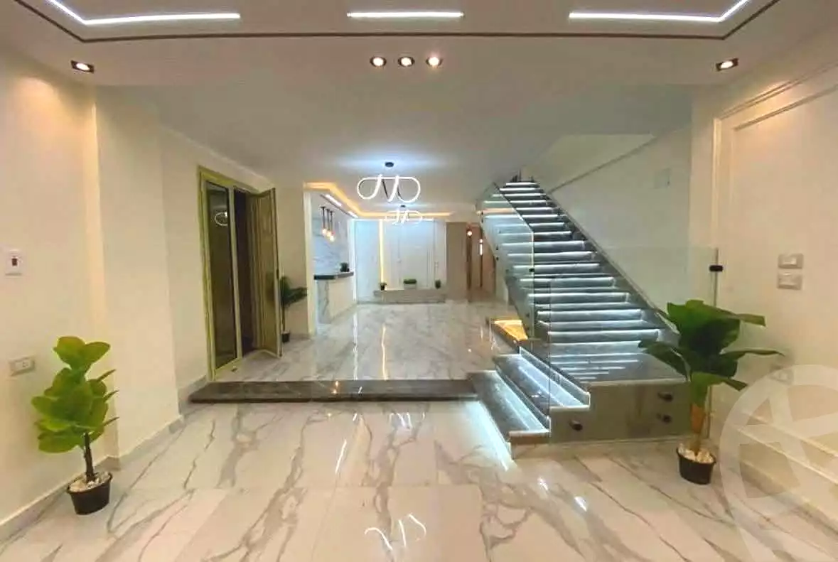https://aqarmap.com.eg/ar/listing/7316621-for-sale-cairo-new-cairo-compounds-sarai-esse-residence-sarai