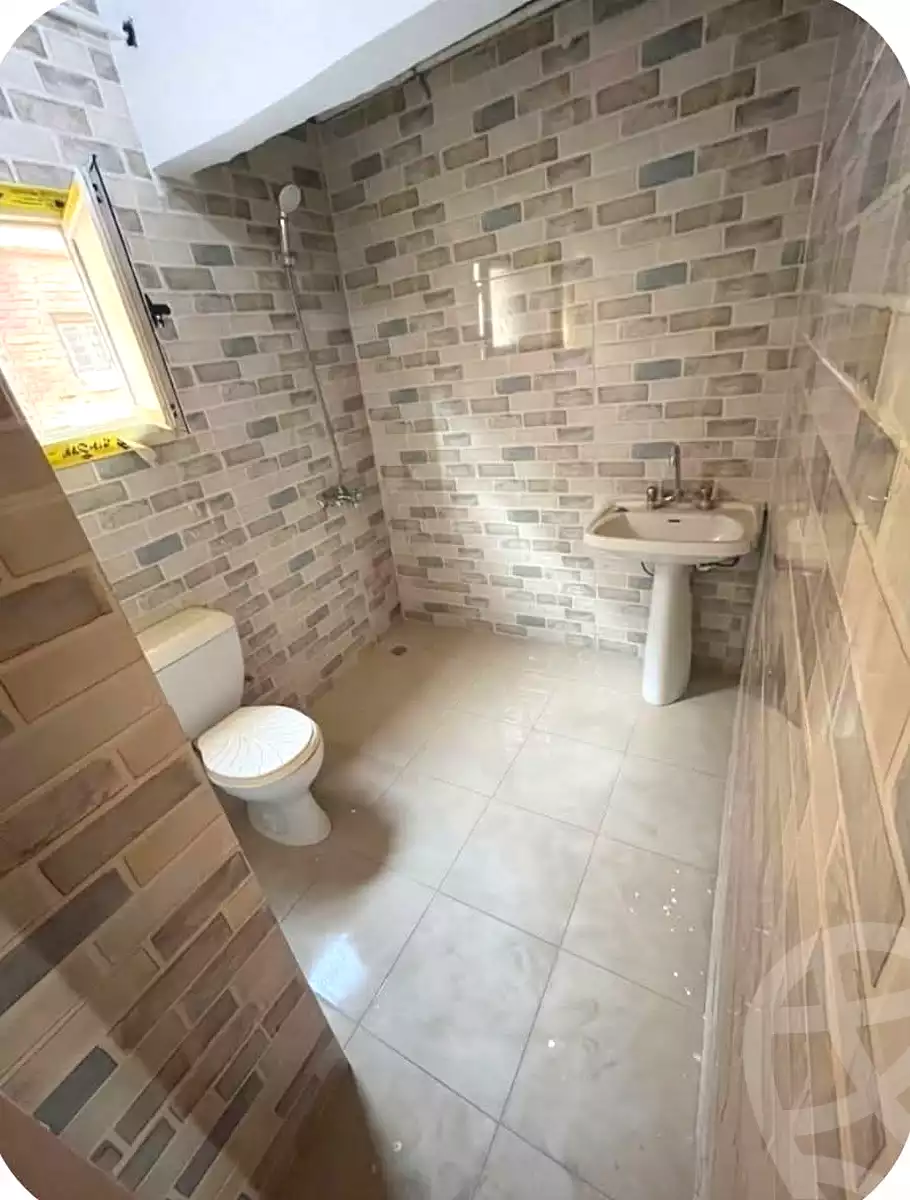 https://aqarmap.com.eg/ar/listing/7317426-for-sale-cairo-helwan-el-shareaa-el-sharby-st
