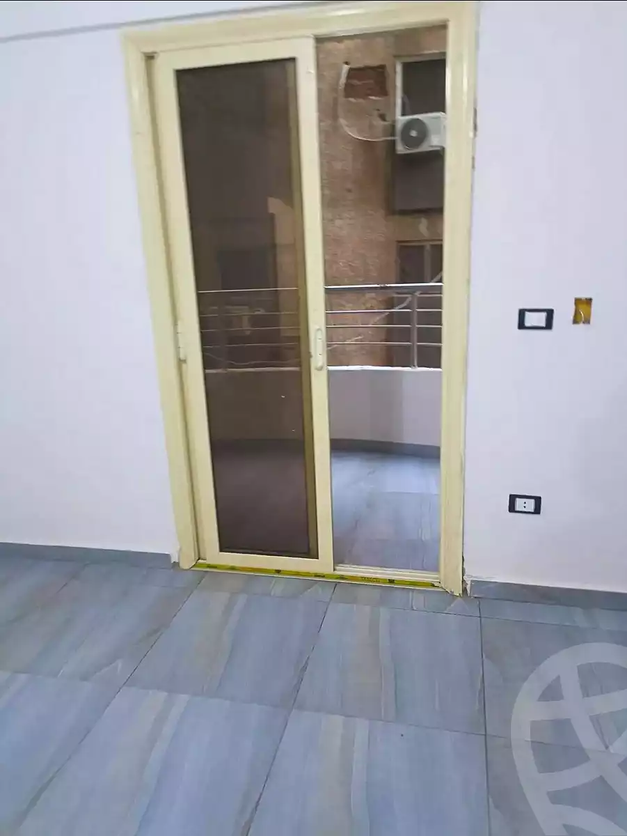 https://aqarmap.com.eg/ar/listing/7315710-for-rent-alexandria-el-asafra-shr-45