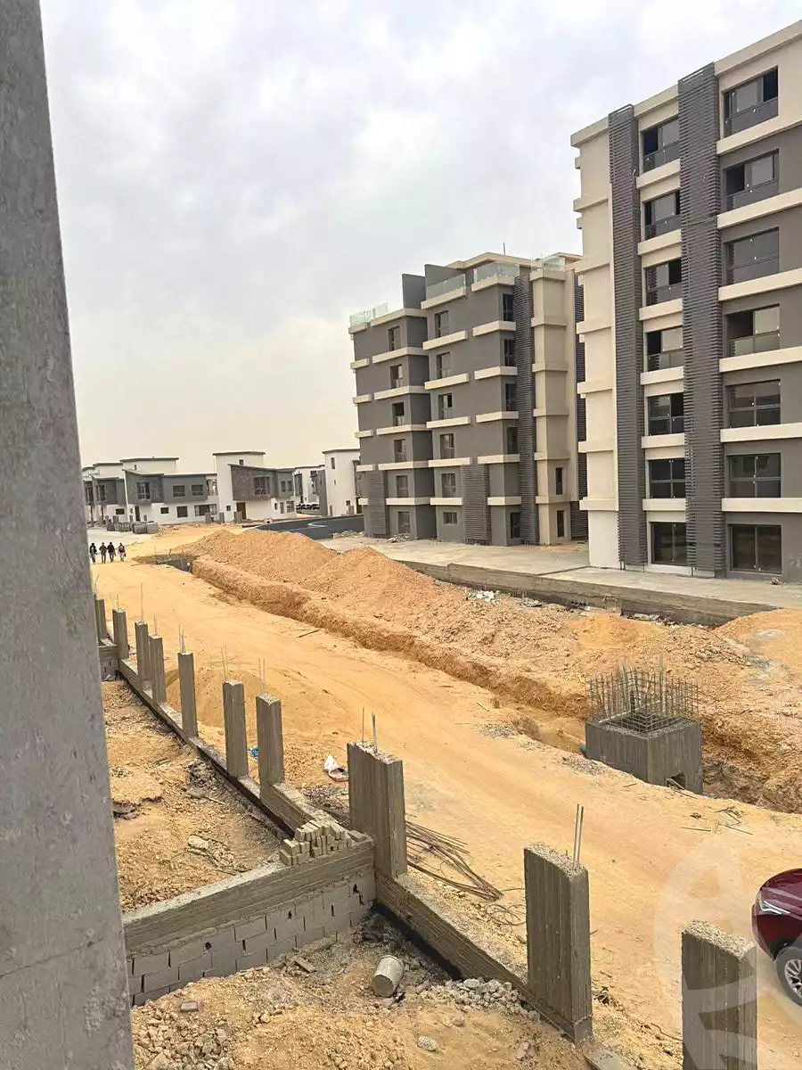 https://aqarmap.com.eg/ar/listing/7317751-for-sale-cairo-new-cairo-compounds-kmbwnd-kryk-twn-il-cazar