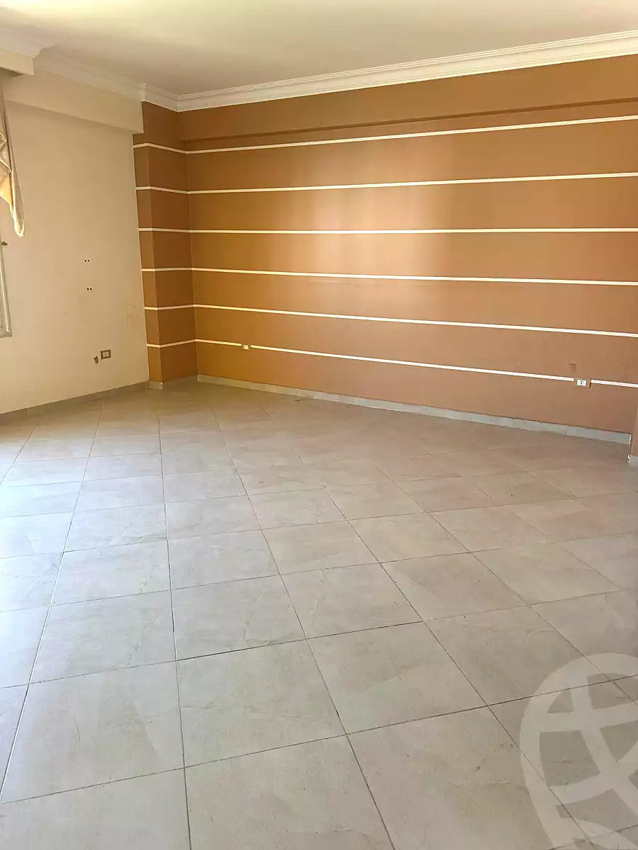 https://aqarmap.com.eg/en/listing/7317806-for-sale-cairo-new-cairo-compounds-kmbwnd-ldf-lwtny