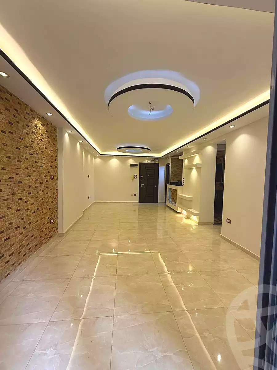 https://aqarmap.com.eg/en/listing/7318032-for-sale-alexandria-sydy-bshr-sydy-bshr-bhry-shr-khld-bn-lwlyd