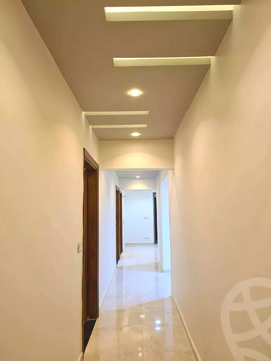 https://aqarmap.com.eg/en/listing/7318114-for-rent-alexandria-el-montazah-compounds-in-el-montazah-royal-plaza-compound-al-halawany