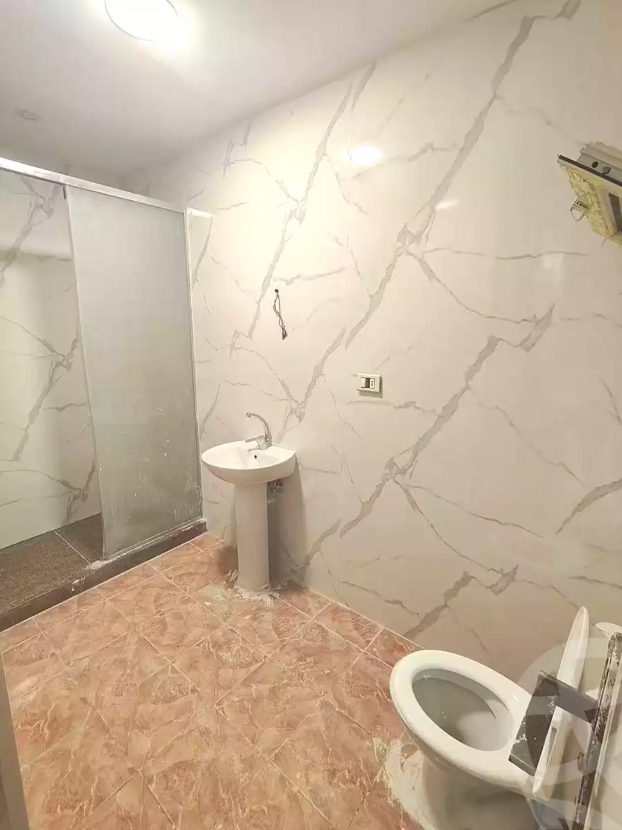 https://aqarmap.com.eg/ar/listing/7318253-for-sale-alexandria-sydy-bshr-sydy-bshr-bhry-gamal-abd-el-nasir-st