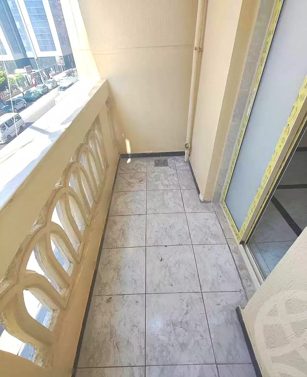 https://aqarmap.com.eg/ar/listing/7318253-for-sale-alexandria-sydy-bshr-sydy-bshr-bhry-gamal-abd-el-nasir-st