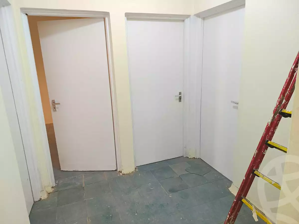 https://aqarmap.com.eg/ar/listing/7318260-for-rent-cairo-helwan-hadayek-helwan-nile-corniche-st