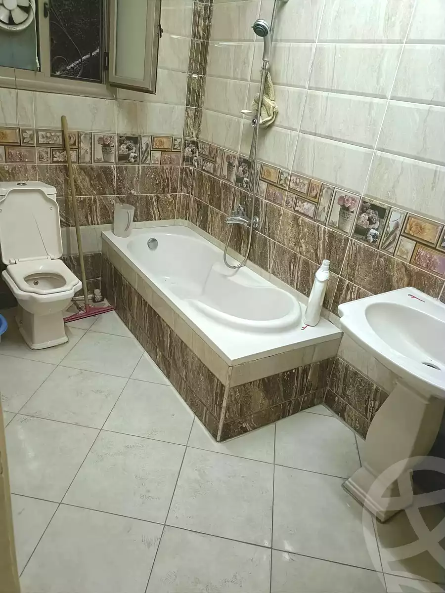 https://aqarmap.com.eg/en/listing/7318383-for-sale-cairo-ain-shams-alf-maskn-ismail-el-fangari-st
