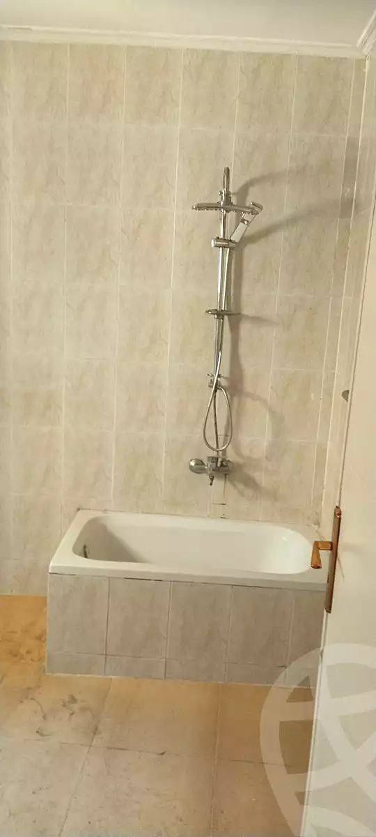 https://aqarmap.com.eg/ar/listing/7318306-for-sale-cairo-shoubra-el-sahel-shobra-st