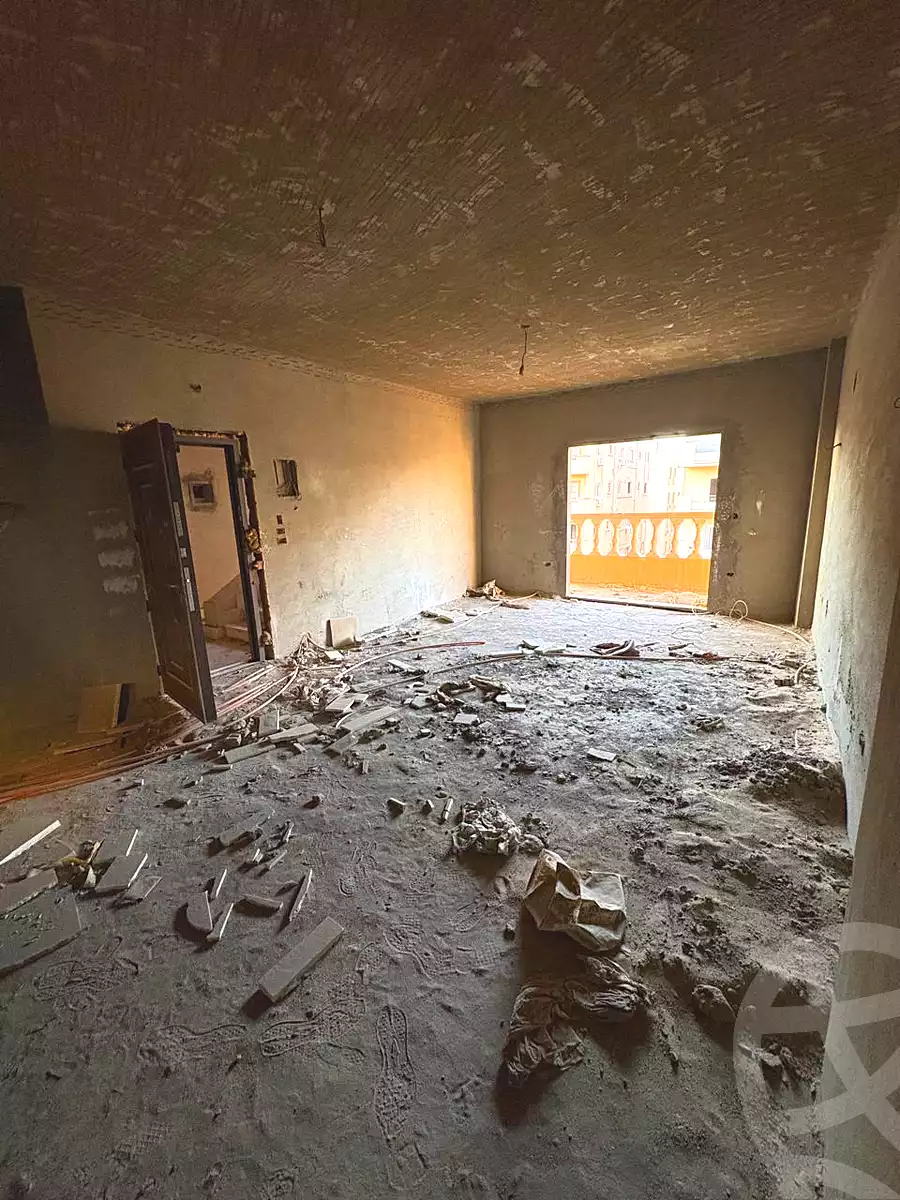 https://aqarmap.com.eg/ar/listing/7318510-for-sale-cairo-new-cairo-compounds-el-mostashareen-compound
