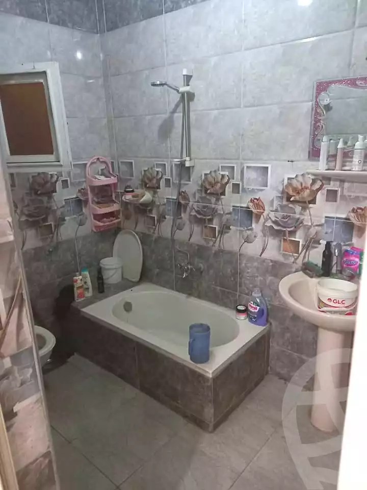 https://aqarmap.com.eg/en/listing/7318607-for-sale-alexandria-el-mandara-nabawy-al-mohandes-st