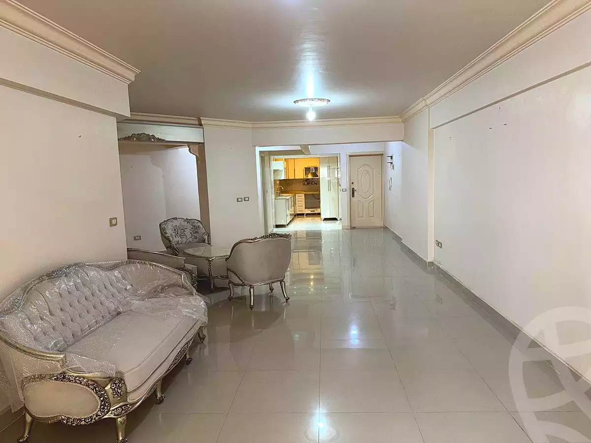 https://aqarmap.com.eg/en/listing/7319372-for-sale-alexandria-el-montazah