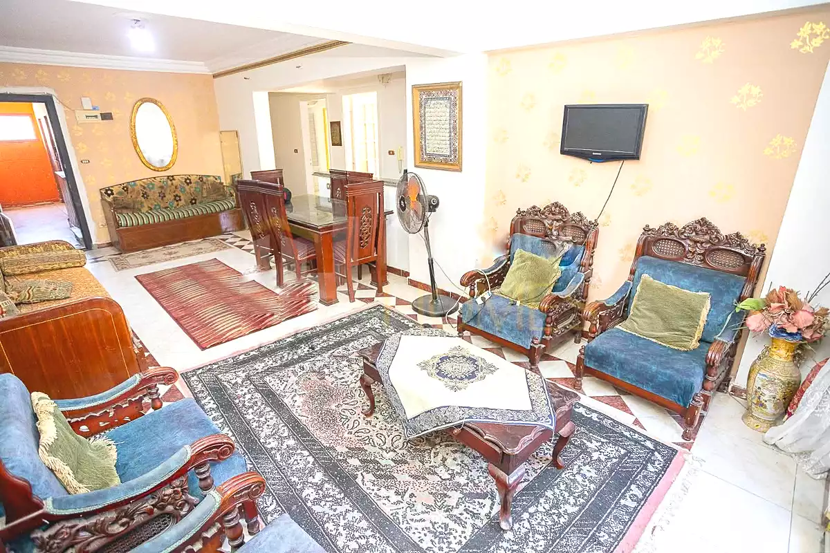 https://aqarmap.com.eg/en/listing/7319555-for-sale-alexandria-camp-cesar-kanoub-st