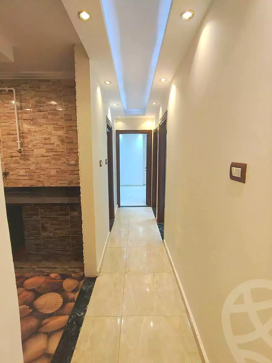 https://aqarmap.com.eg/ar/listing/7319606-for-sale-alexandria-sydy-bshr-sydy-bshr-bhry-shr-khld-bn-lwlyd