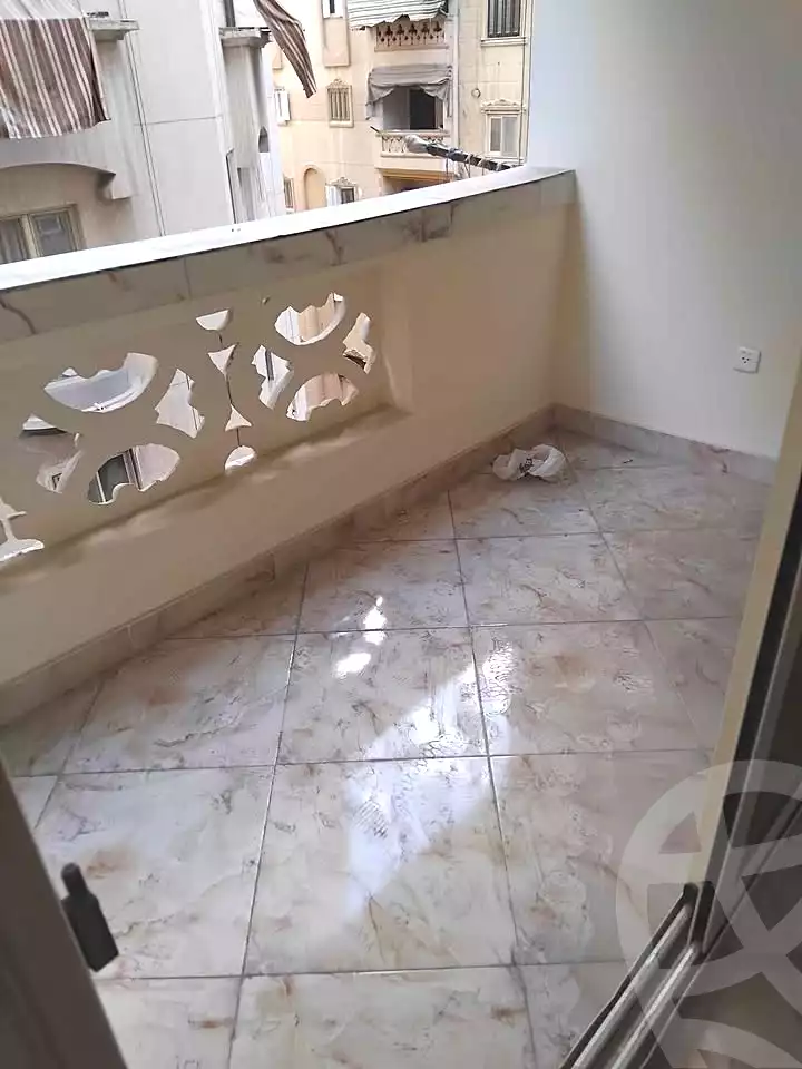 https://aqarmap.com.eg/ar/listing/7319834-for-rent-alexandria-sydy-bshr-sydy-bshr-qbly-rd-lfdly