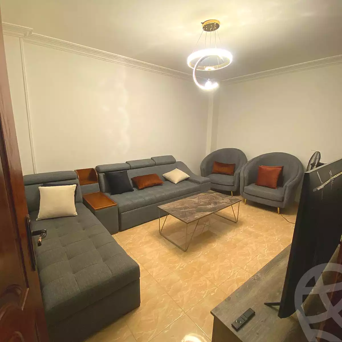 https://aqarmap.com.eg/ar/listing/7319943-for-rent-cairo-6th-of-october-el-ahyaa-neighborhood-2nd-divided-from-al-kafrawei-st