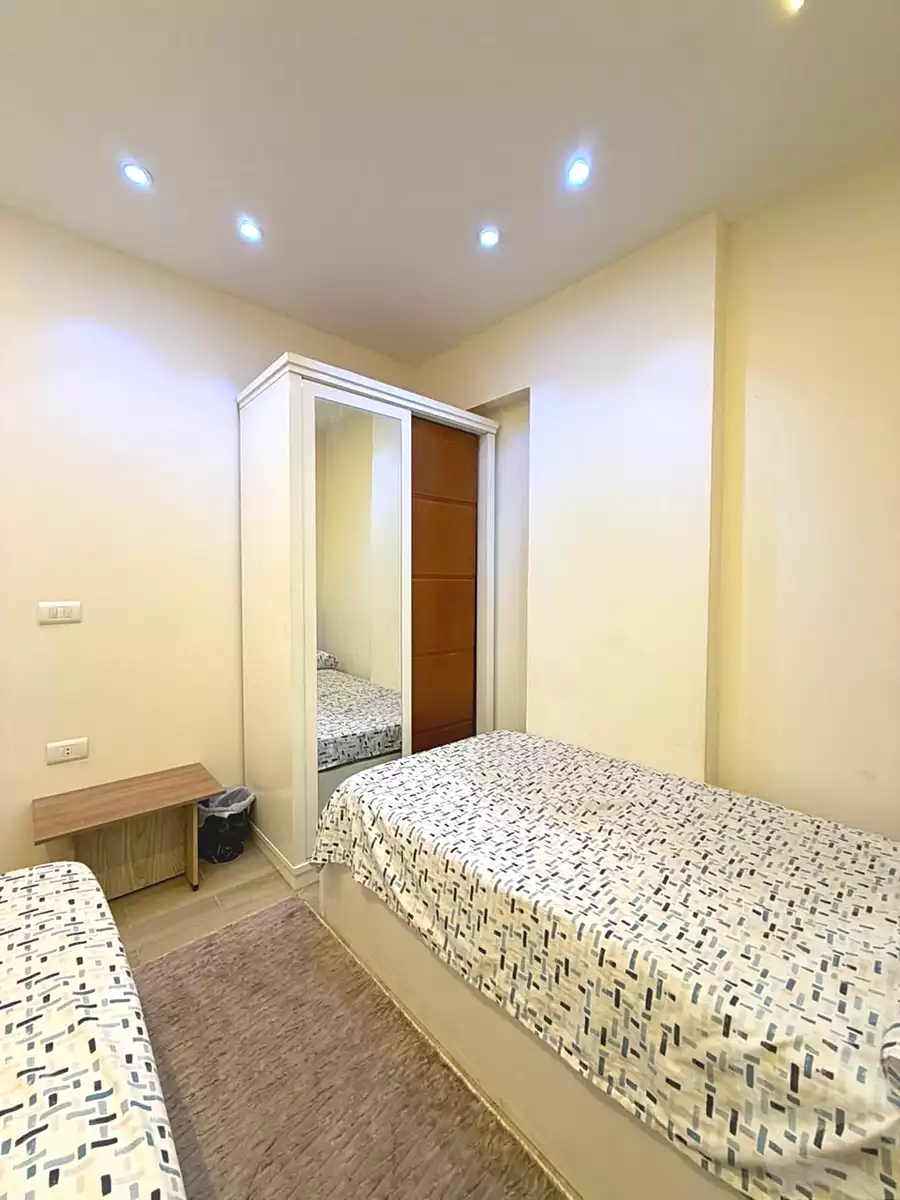 https://aqarmap.com.eg/ar/listing/7320048-for-rent-cairo-6th-of-october-el-ahyaa-neighborhood-1st-eighth-neighborhood