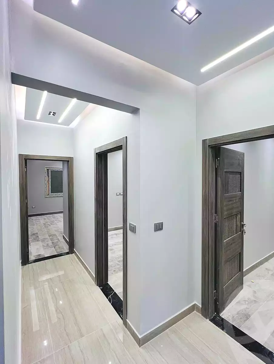 https://aqarmap.com.eg/ar/listing/7320268-for-sale-cairo-new-cairo-6th-settlement-compounds-home-residence-home-town