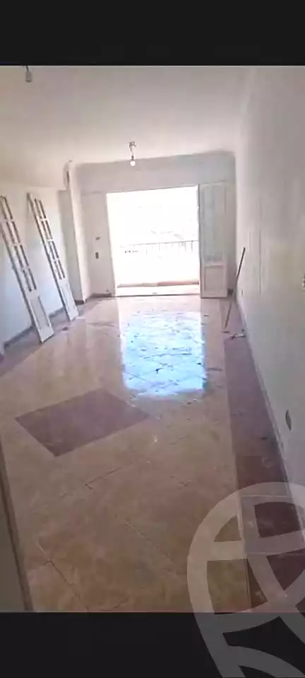 https://aqarmap.com.eg/ar/listing/7320359-for-sale-alexandria-sydy-bshr-shr-mlk-hfny