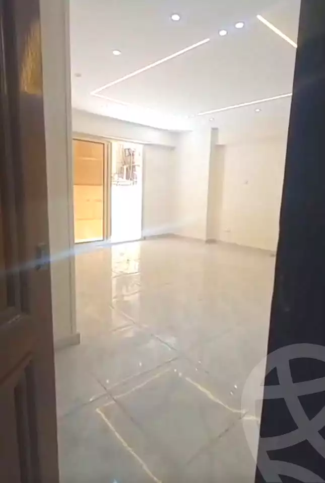 https://aqarmap.com.eg/ar/listing/7320391-for-sale-alexandria-sydy-bshr-sydy-bshr-bhry-shr-mhmd-njyb