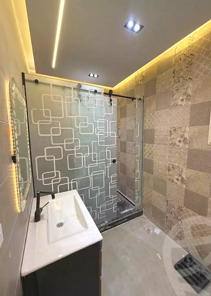 https://aqarmap.com.eg/en/listing/7320580-for-sale-alexandria-al-agamy-lbytsh-shahr-al-assal-st