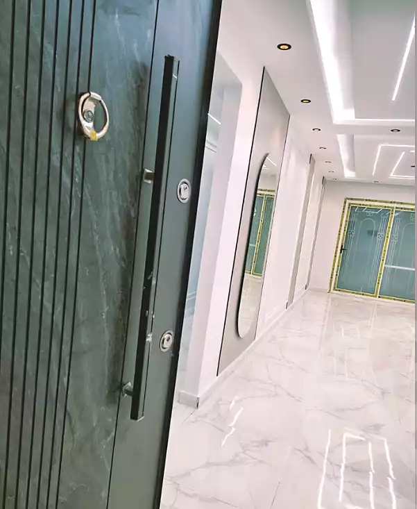 https://aqarmap.com.eg/ar/listing/7320674-for-sale-alexandria-al-agamy-el-hanouvel