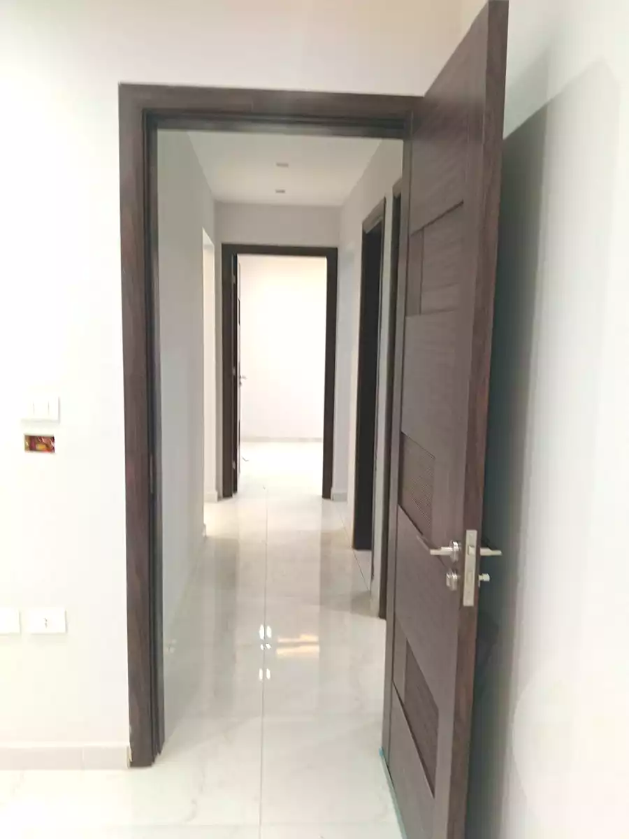 https://aqarmap.com.eg/en/listing/7320921-for-rent-cairo-el-maadi-compounds-rayhanah-plaza