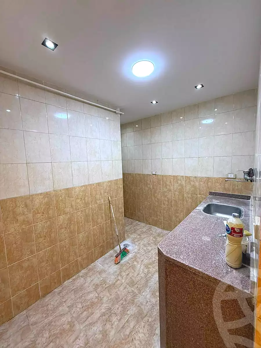 https://aqarmap.com.eg/ar/listing/7321131-for-sale-alexandria-sydy-bshr-sydy-bshr-bhry-shr-mhmwd-l-yswy